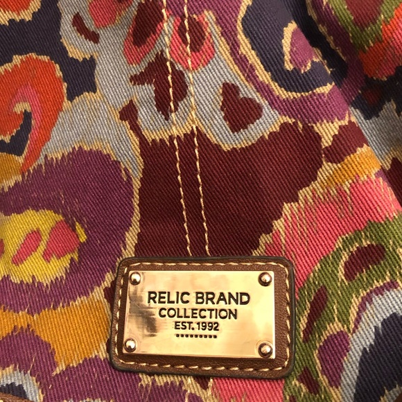 Relic Brand Colorful Print Shoulder Strap Purse - Picture 2 of 10